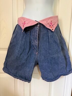 Vintage FreeGo Made in USA Denim High-Waist Shorts with Pink Embroidered Collar
